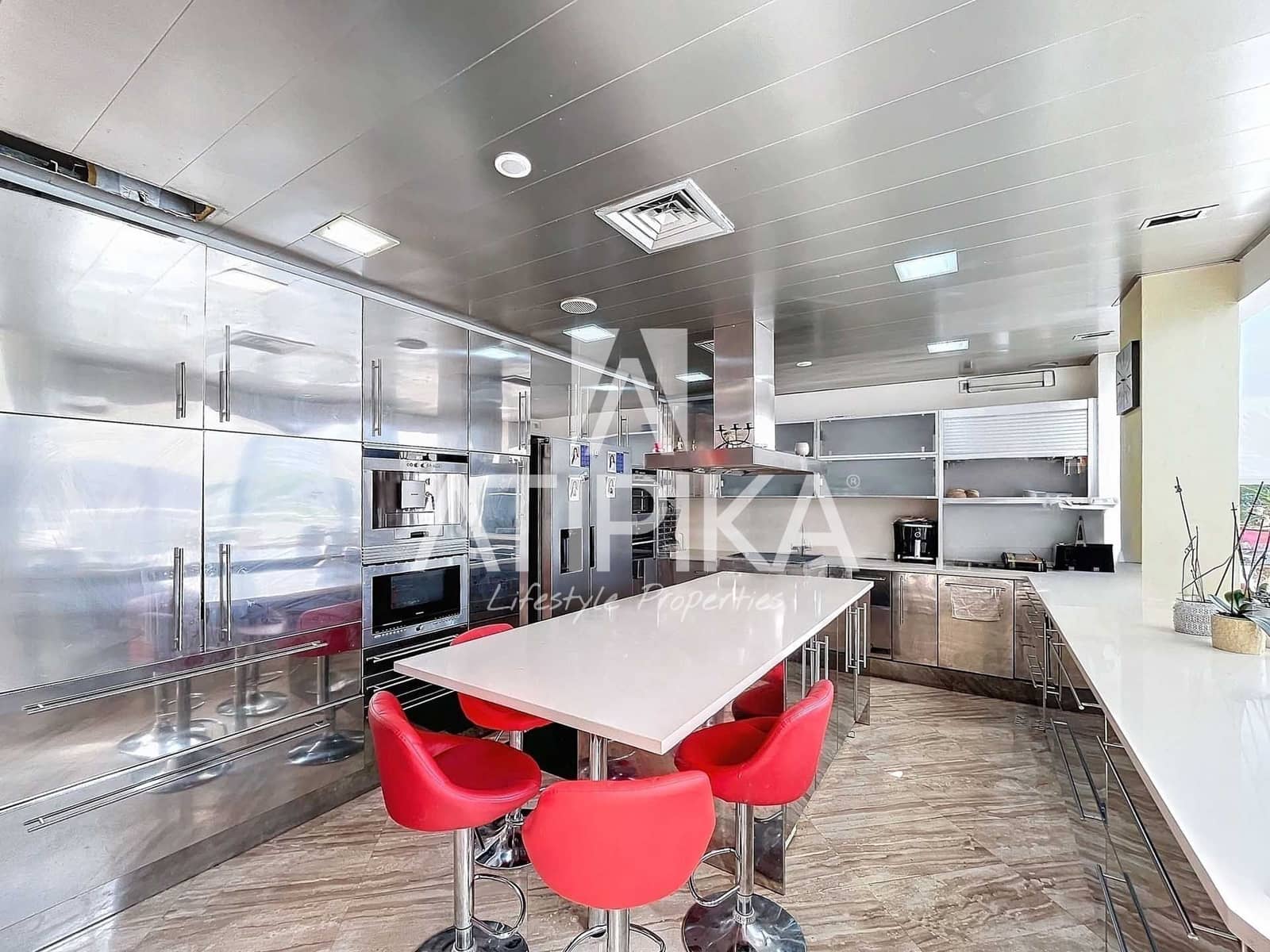 8 bedroom Villa for rent in Castelldefels with pool - € 12,000 (Ref: 8490630)