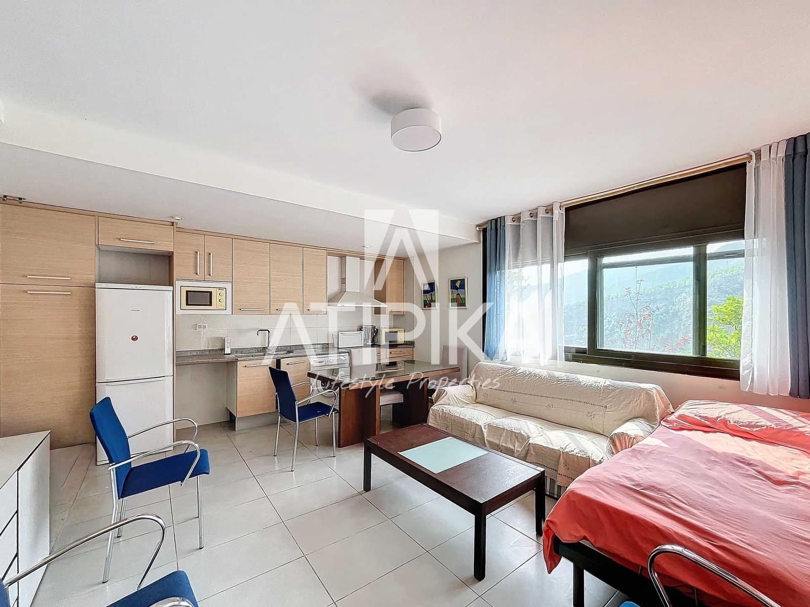 8 bedroom Villa for rent in Castelldefels with pool - € 12,000 (Ref: 8490630)