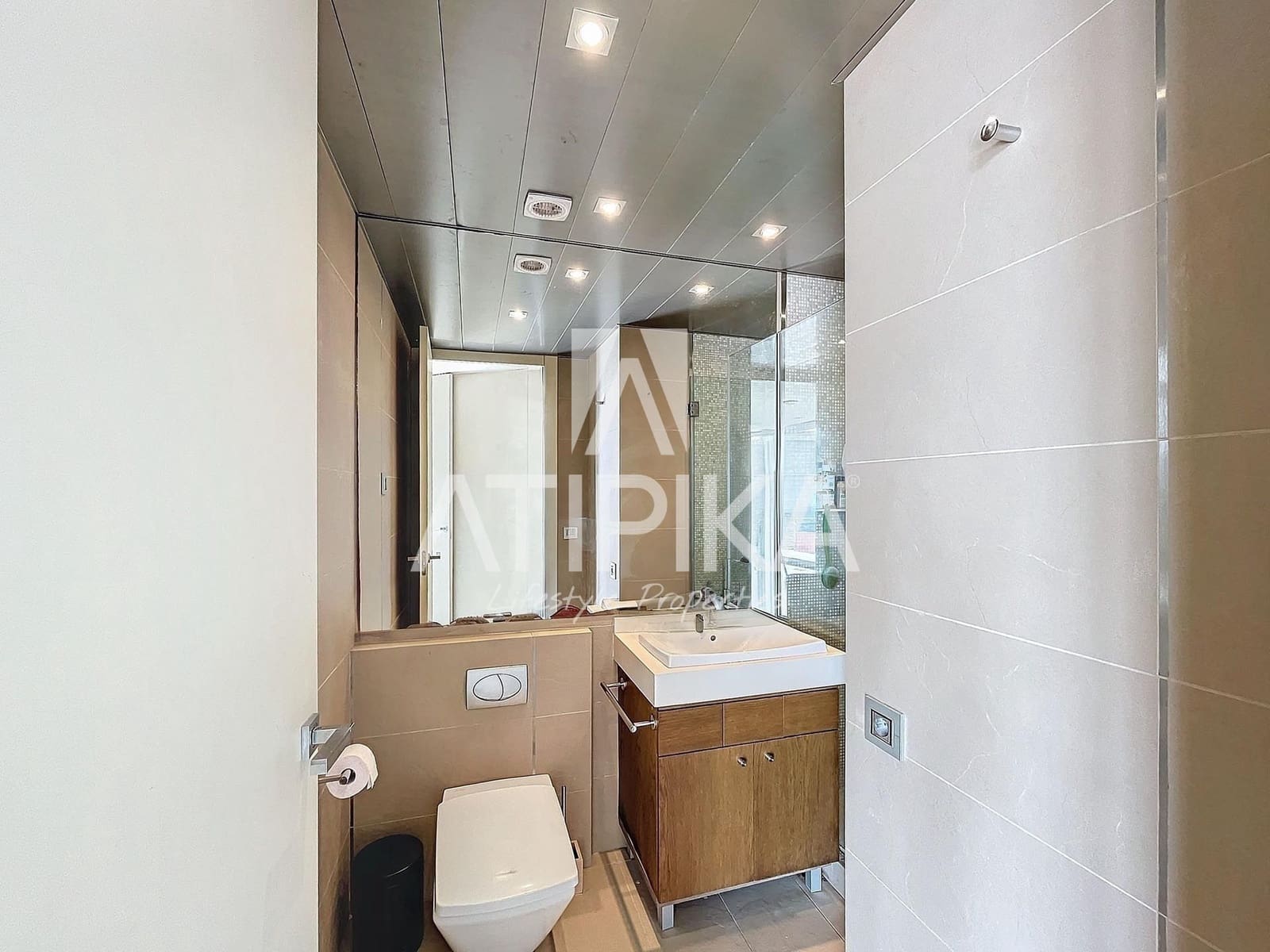 8 bedroom Villa for rent in Castelldefels with pool - € 12,000 (Ref: 8490630)