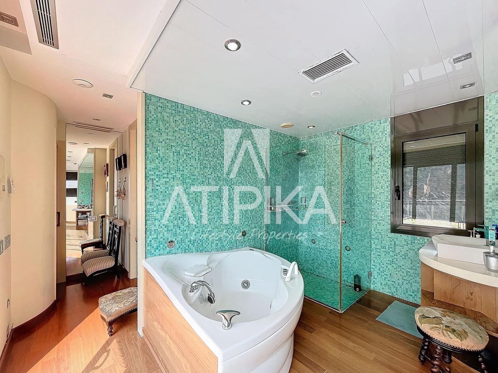 8 bedroom Villa for rent in Castelldefels with pool - € 12,000 (Ref: 8490630)