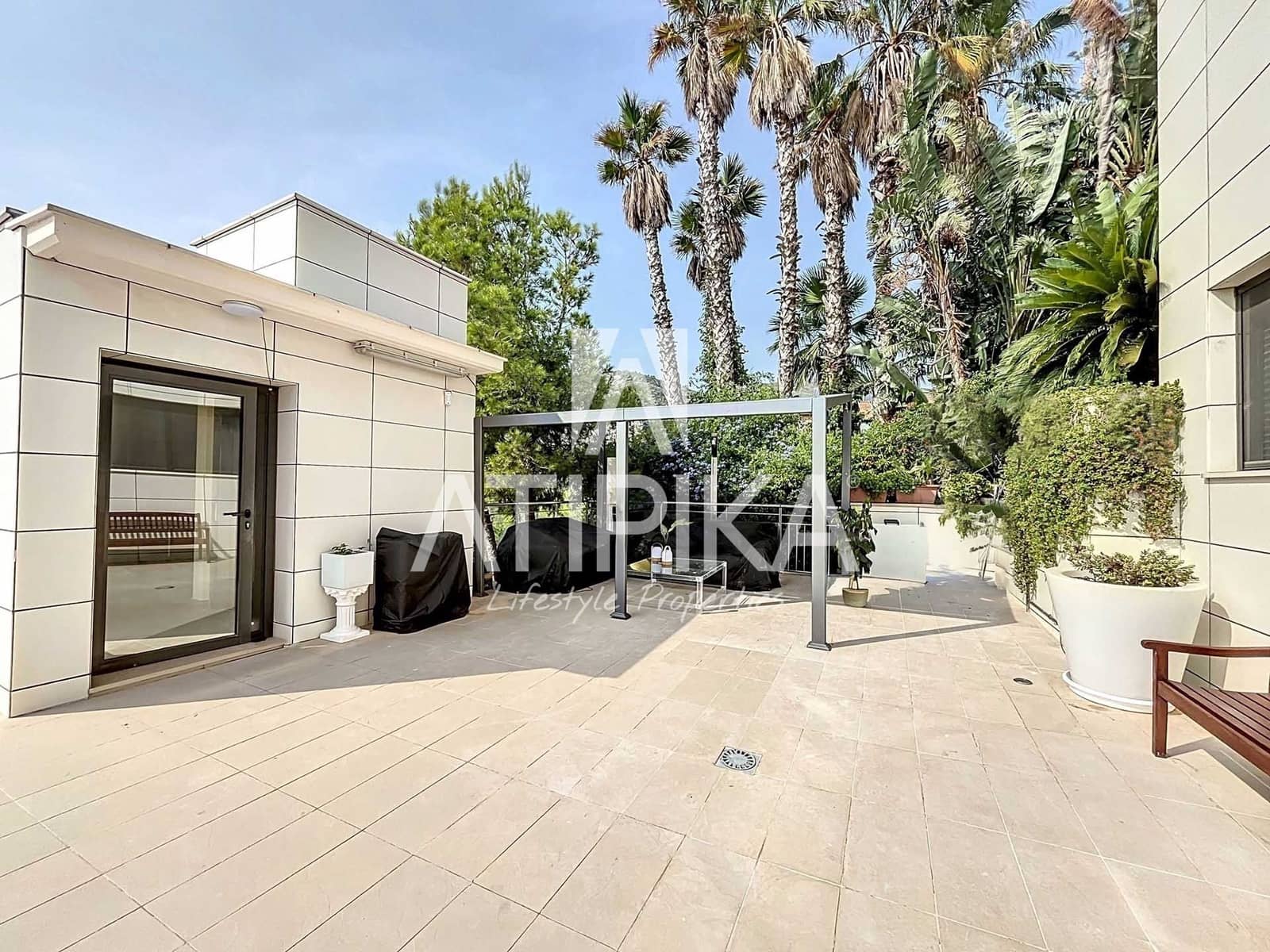 8 bedroom Villa for rent in Castelldefels with pool - € 12,000 (Ref: 8490630)