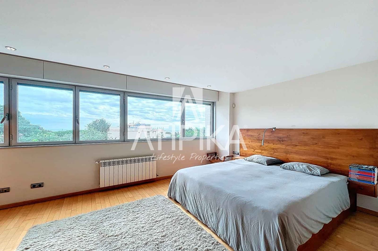 4 slaapkamer Villa te koop in Barcelona stad - € 1.950.000 (Ref: 8536239)