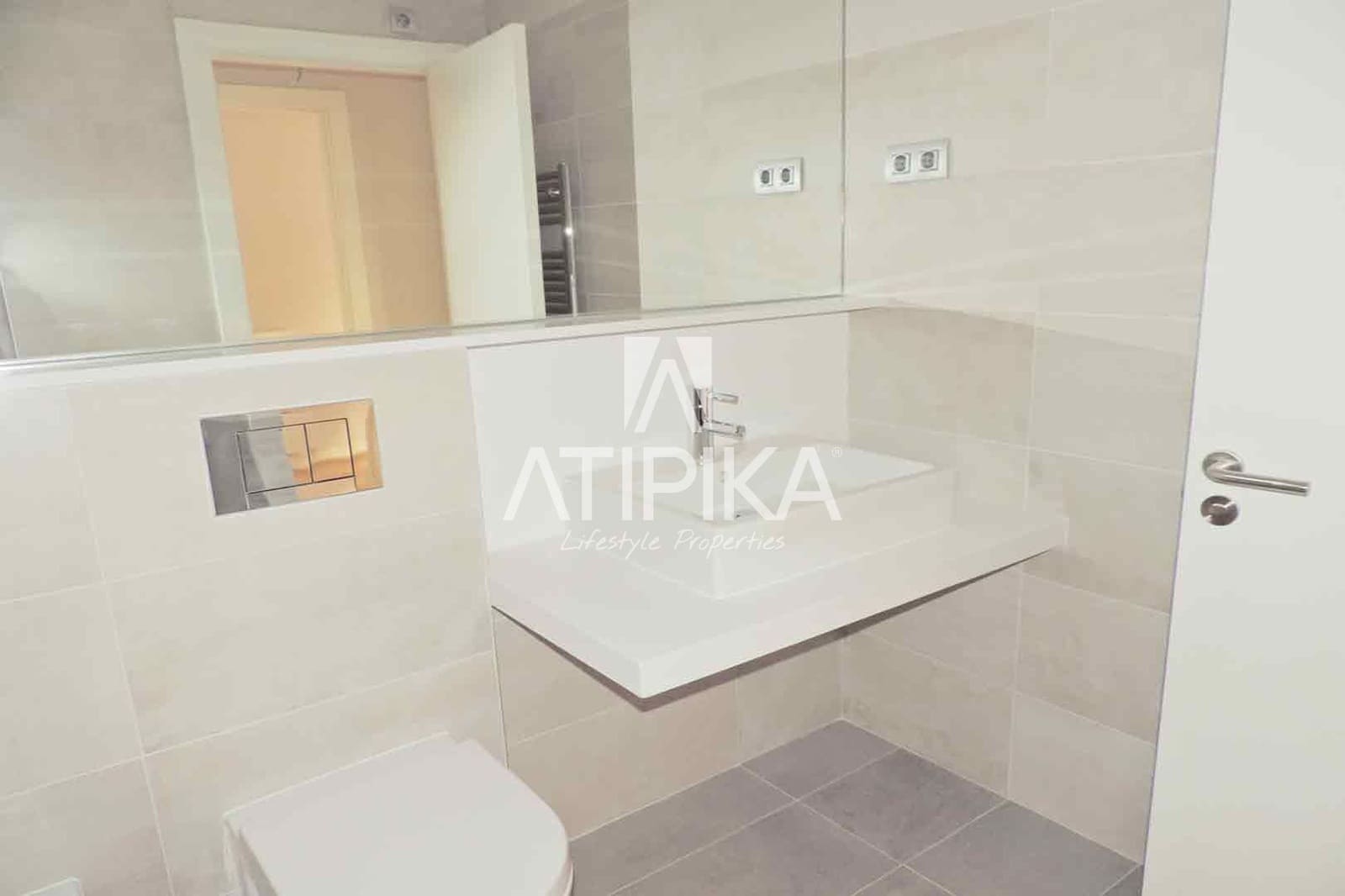 1 bedroom Apartment for sale in Barcelona city with pool - € 365,000 (Ref: 8594628)