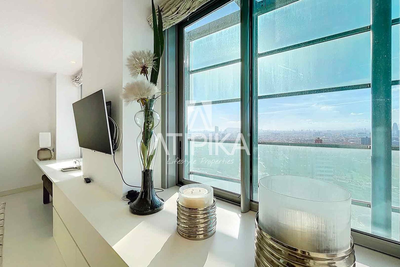 2 soveværelse Penthouse til salg i Barcelona by med swimmingpool - € 1.850.000 (Ref: 8596936)