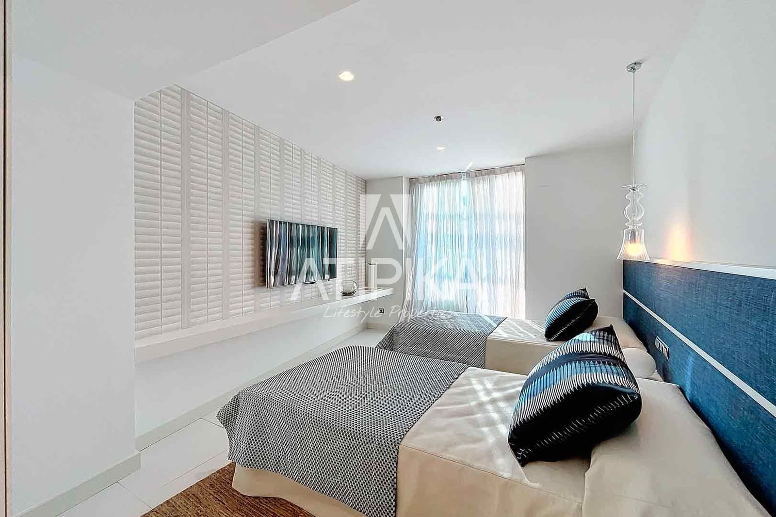 2 soveværelse Penthouse til salg i Barcelona by med swimmingpool - € 1.850.000 (Ref: 8596936)