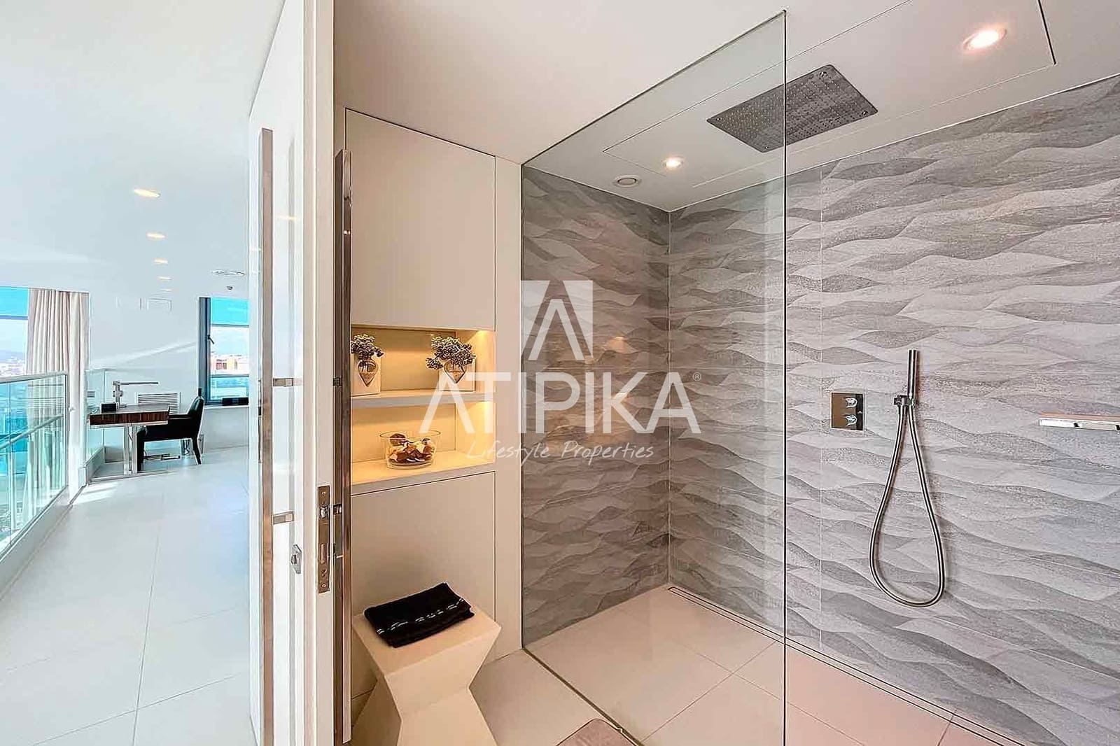 2 soveværelse Penthouse til salg i Barcelona by med swimmingpool - € 1.850.000 (Ref: 8596936)