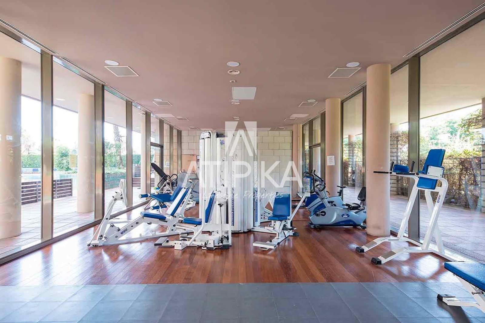 2 soveværelse Penthouse til salg i Barcelona by med swimmingpool - € 1.850.000 (Ref: 8596936)