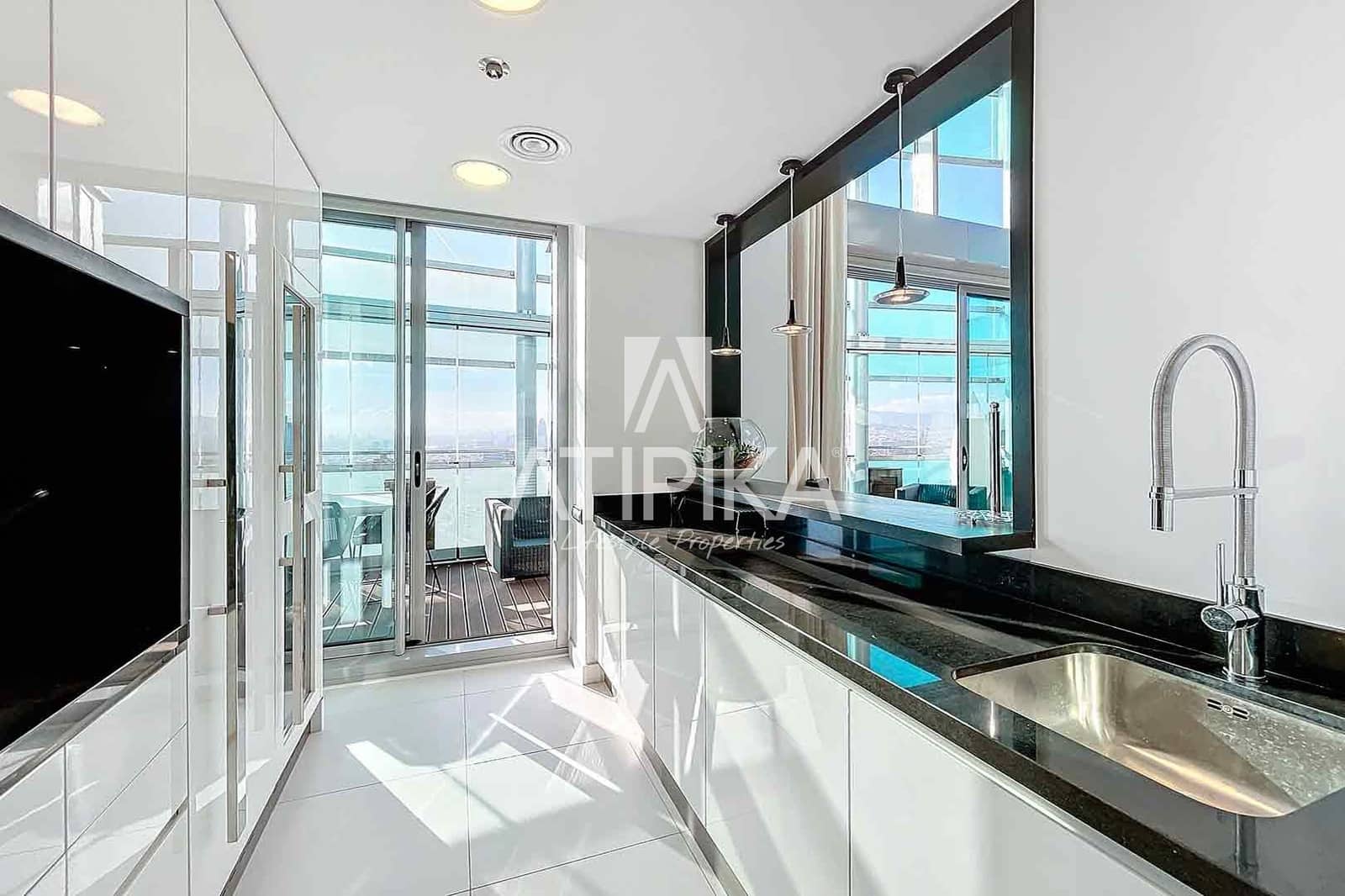 2 soveværelse Penthouse til salg i Barcelona by med swimmingpool - € 1.850.000 (Ref: 8596936)