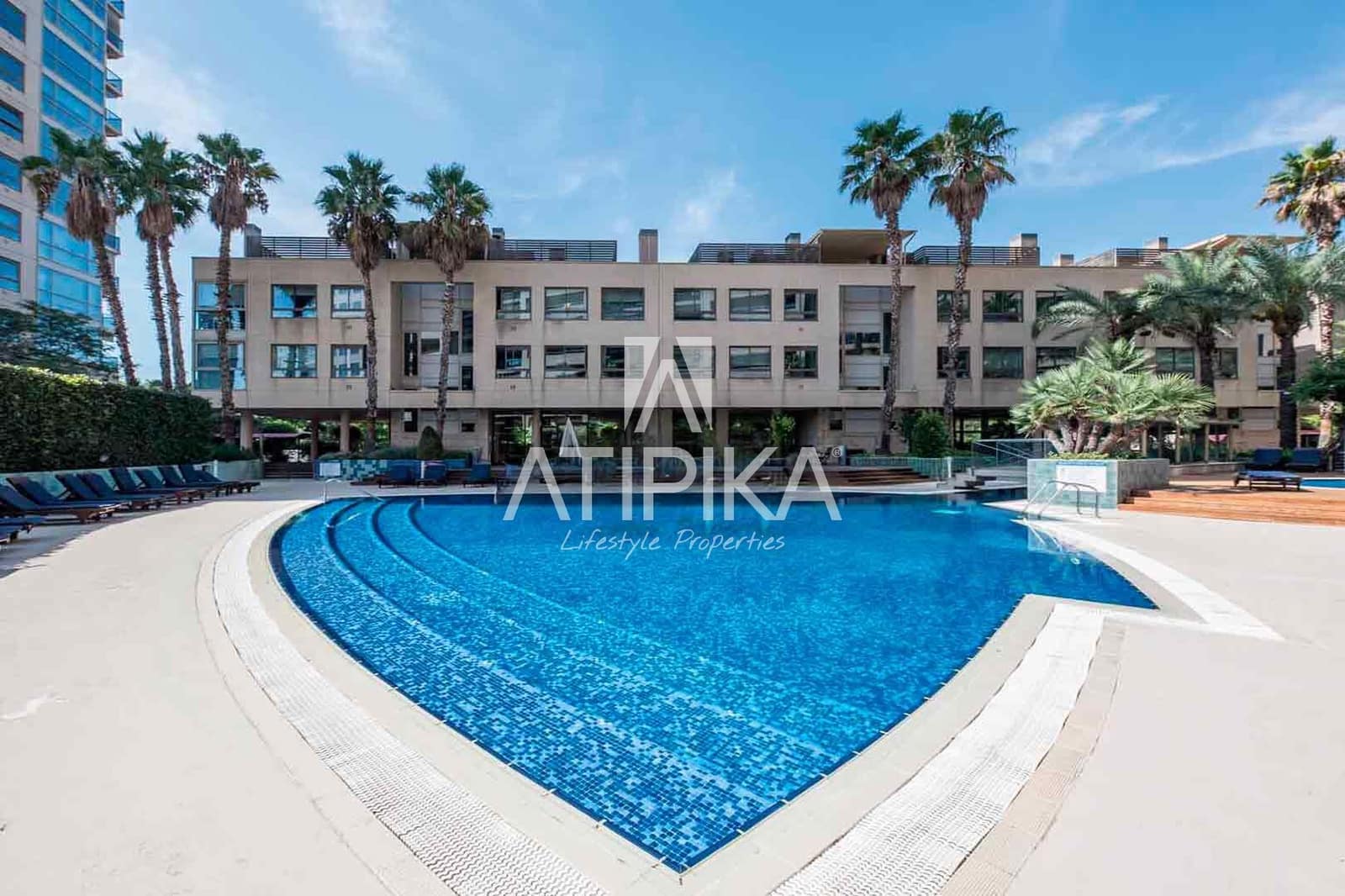 2 soveværelse Penthouse til salg i Barcelona by med swimmingpool - € 1.850.000 (Ref: 8596936)