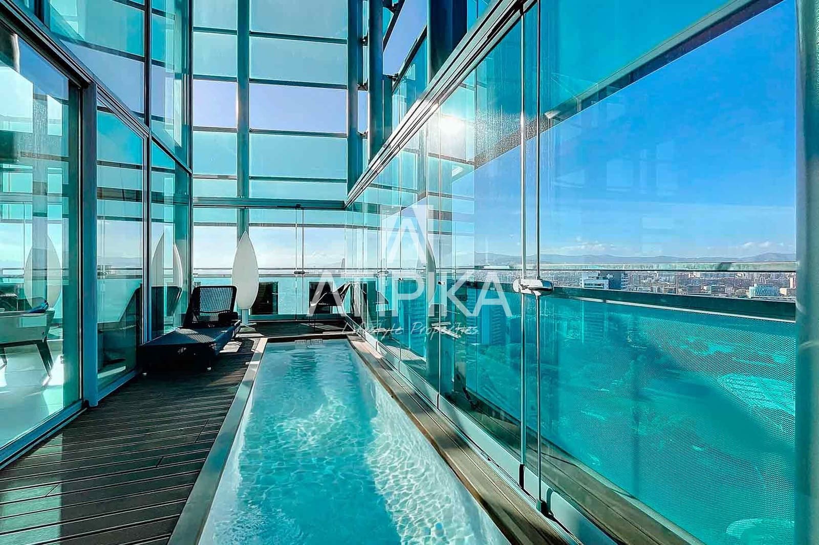 2 soveværelse Penthouse til salg i Barcelona by med swimmingpool - € 1.850.000 (Ref: 8596936)