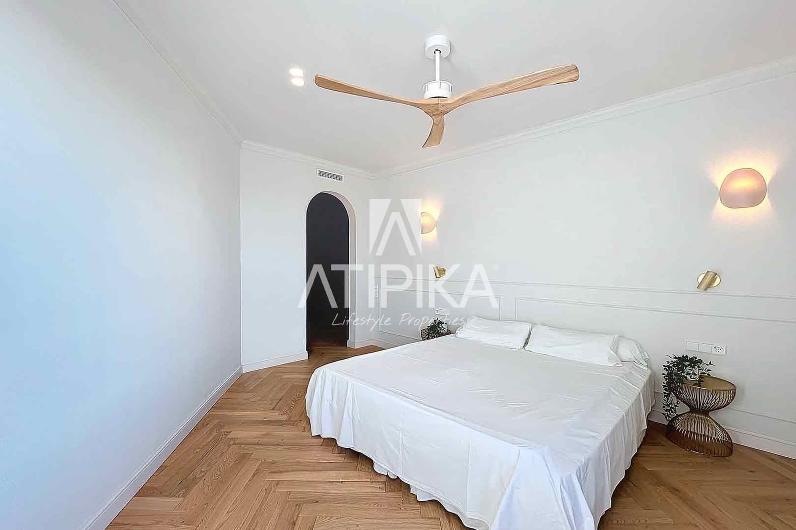 2 bedroom Apartment for sale in Barcelona city - € 775,000 (Ref: 8656007)