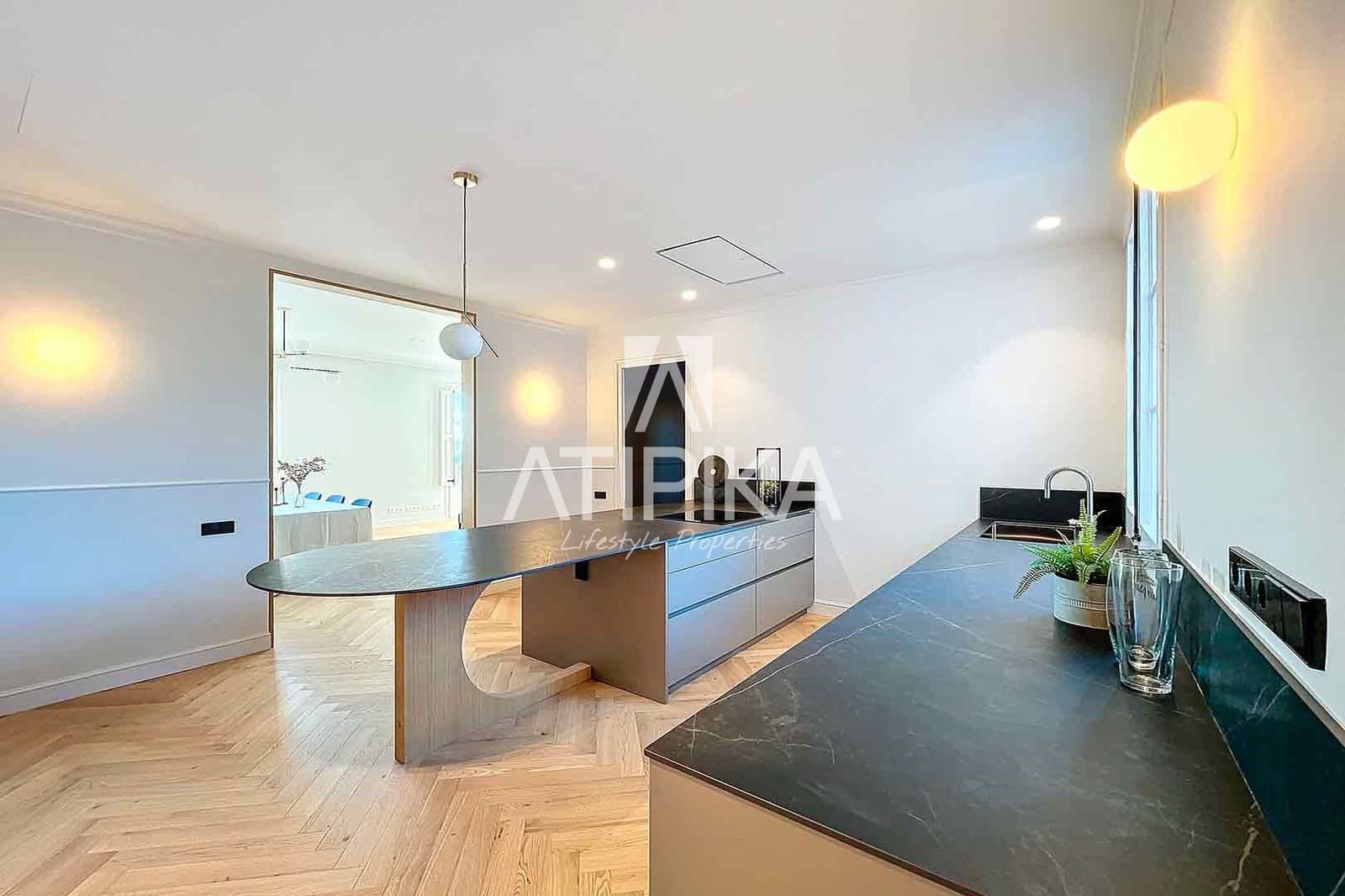 2 bedroom Apartment for sale in Barcelona city - € 775,000 (Ref: 8656007)