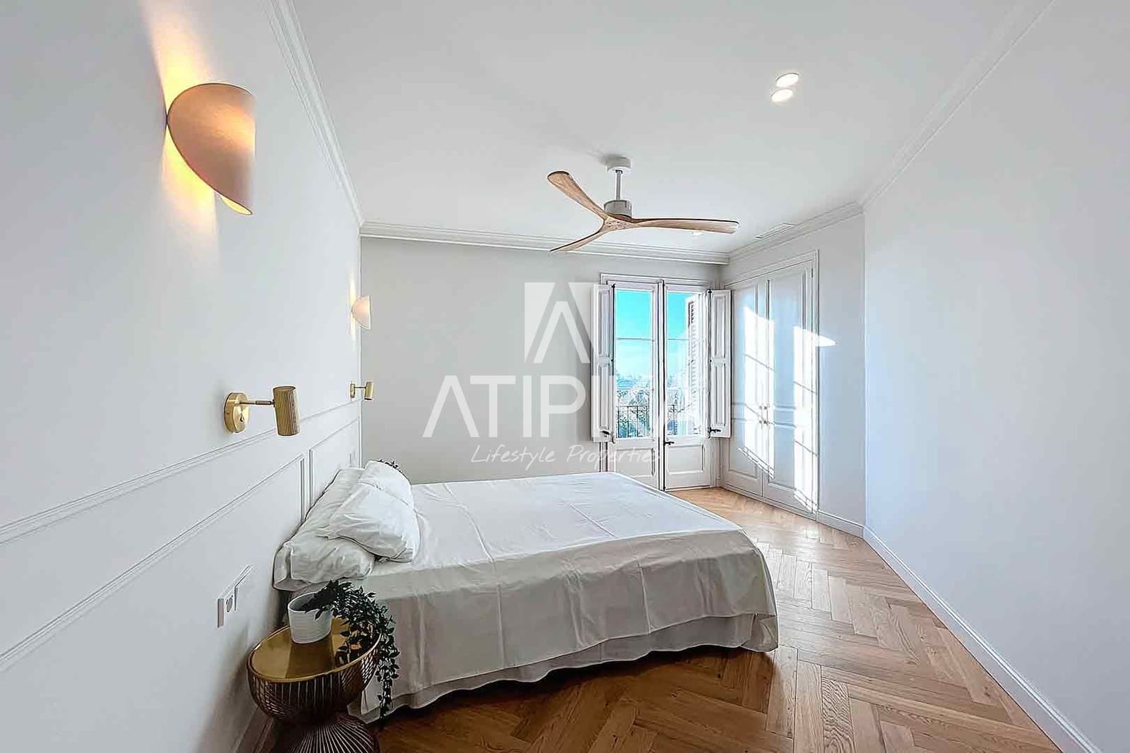 2 bedroom Apartment for sale in Barcelona city - € 775,000 (Ref: 8656007)