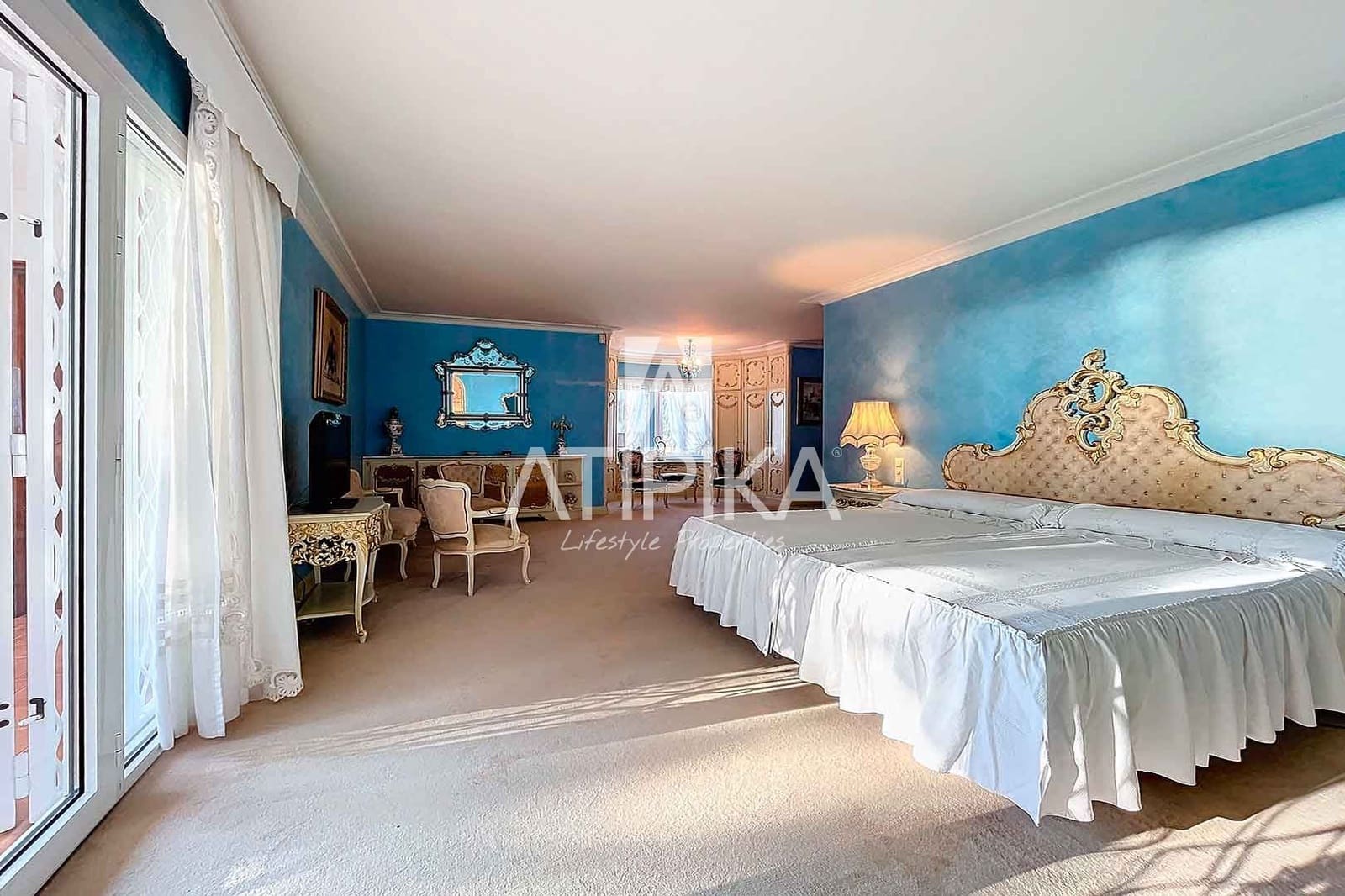 7 makuuhuone Huvila vuokrattavana paikassa Gava mukana uima-altaan - 6 000 € (Ref: 8721691)