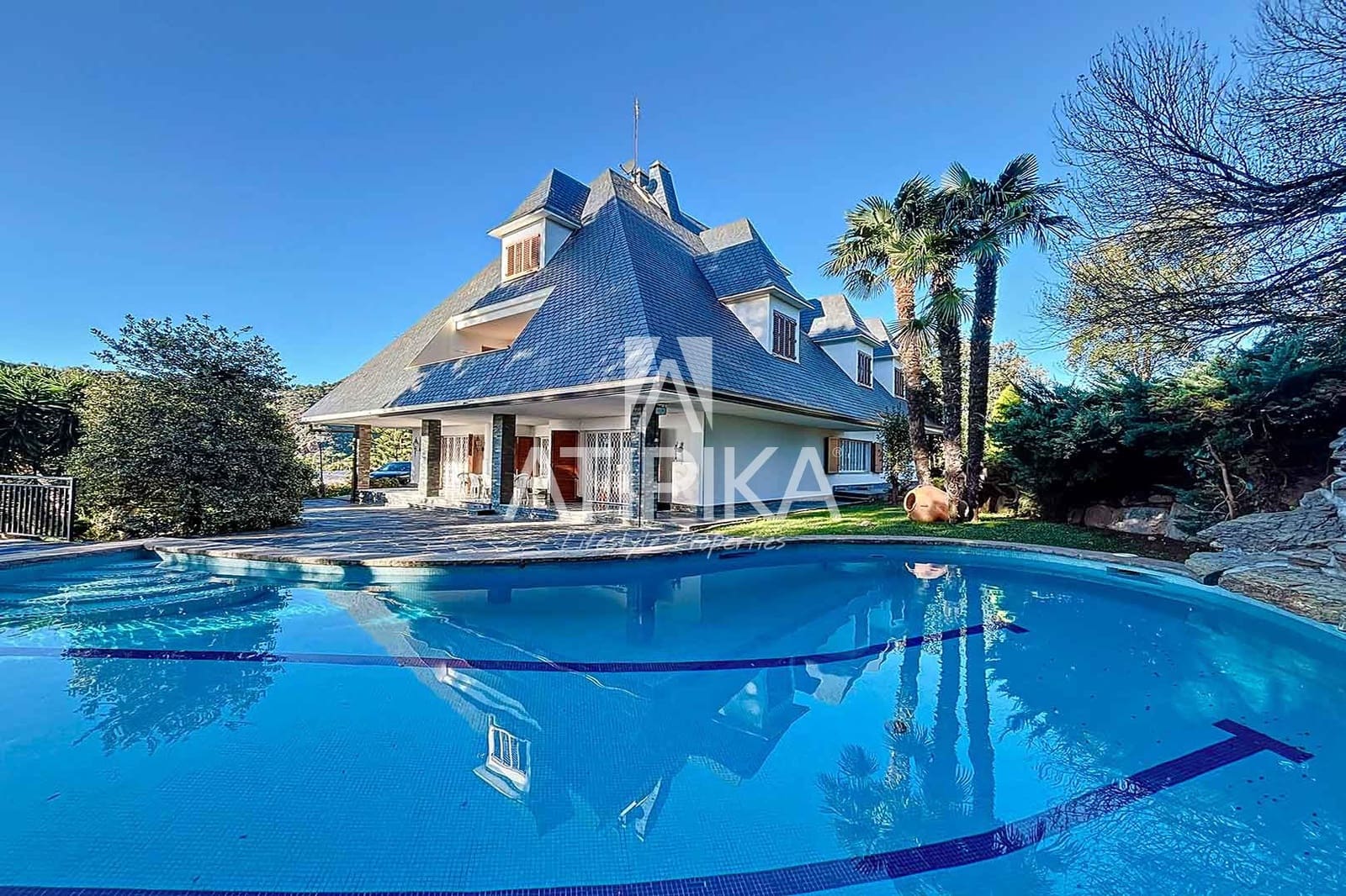 7 makuuhuone Huvila vuokrattavana paikassa Gava mukana uima-altaan - 6 000 € (Ref: 8721691)