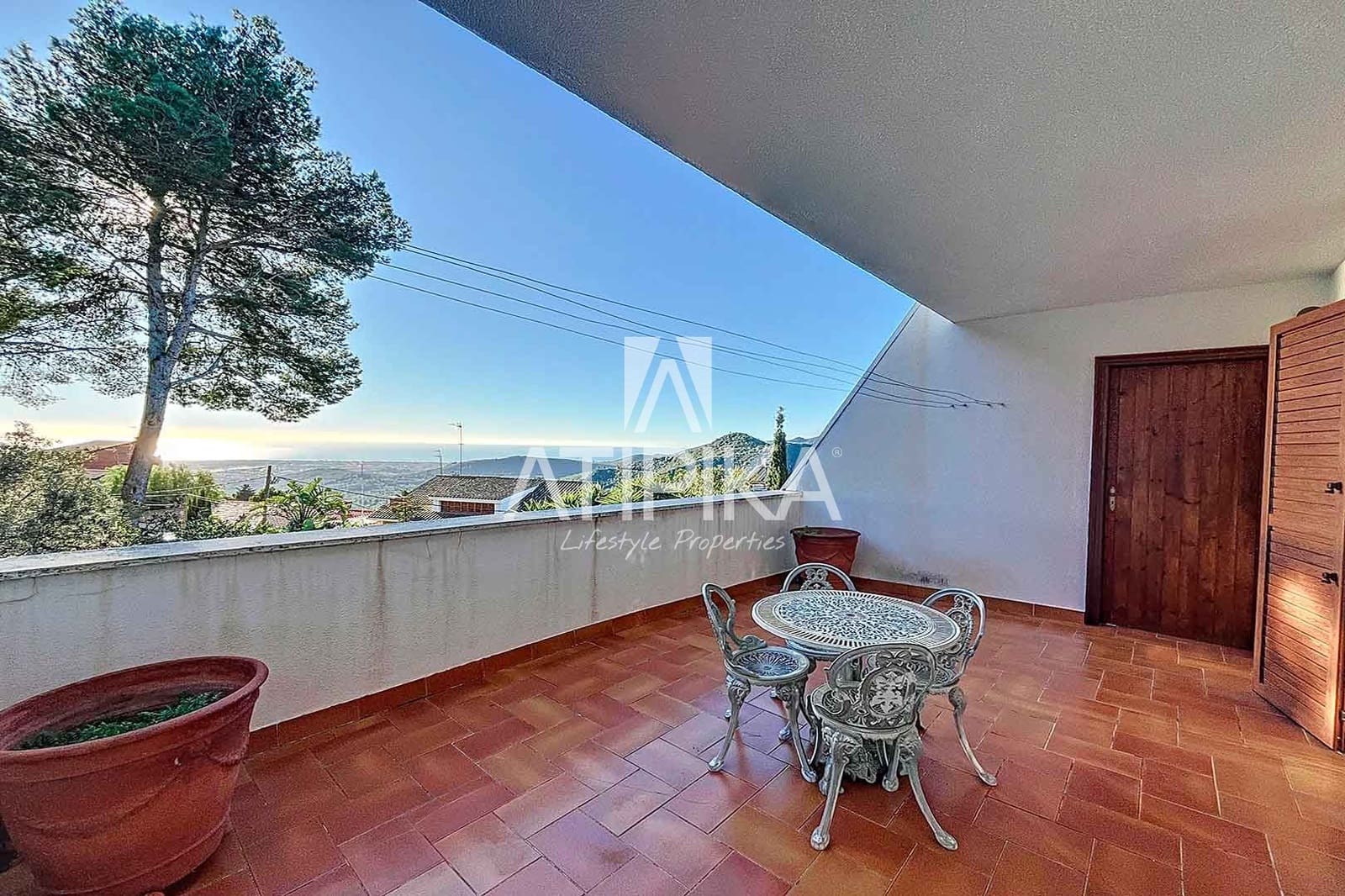 7 makuuhuone Huvila vuokrattavana paikassa Gava mukana uima-altaan - 6 000 € (Ref: 8721691)