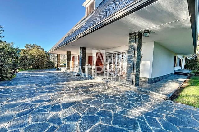 7 sovrum Villa att hyra i Gavà med pool - 6 000 € (Ref: 8721691)