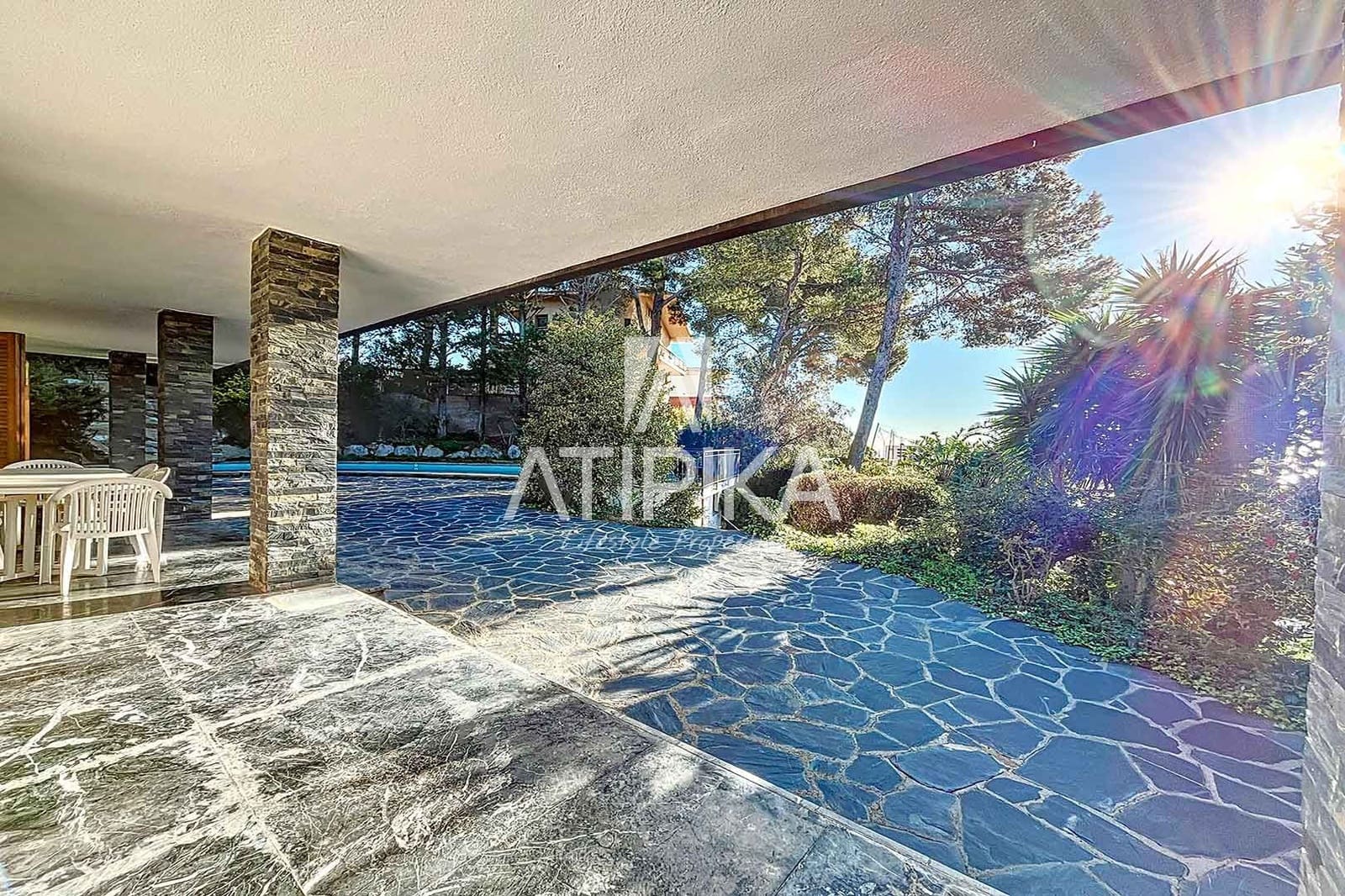 7 makuuhuone Huvila vuokrattavana paikassa Gava mukana uima-altaan - 6 000 € (Ref: 8721691)