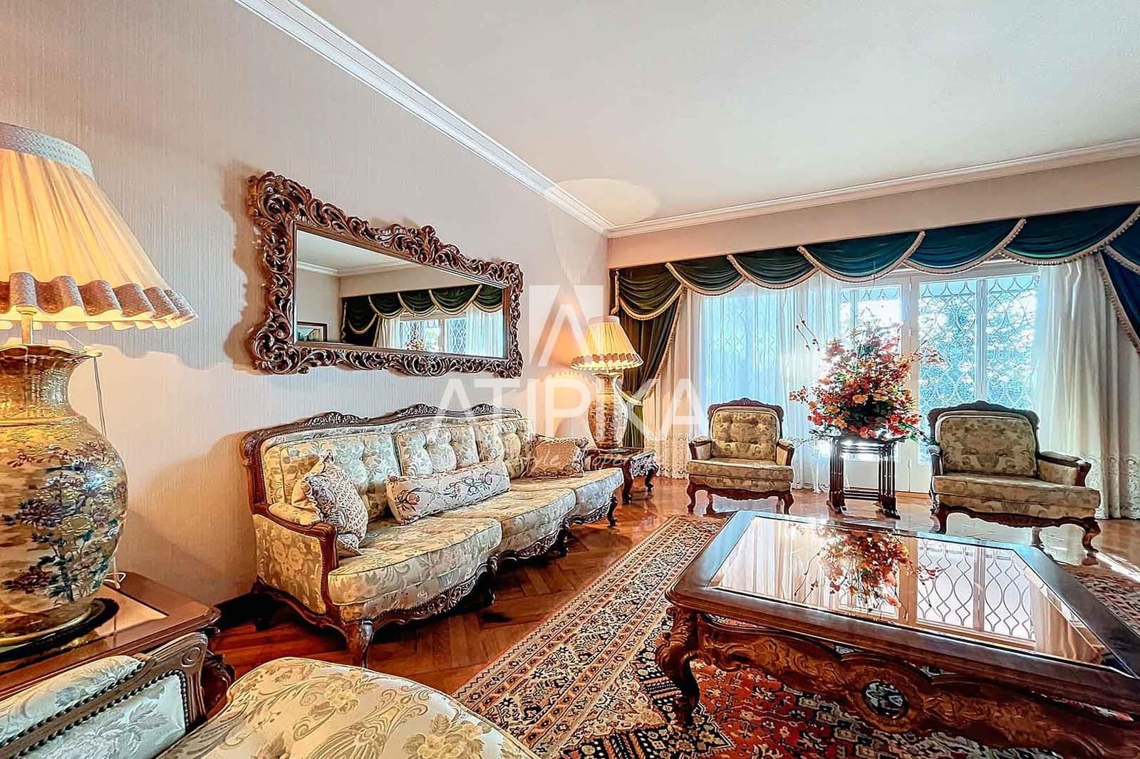 7 makuuhuone Huvila vuokrattavana paikassa Gava mukana uima-altaan - 6 000 € (Ref: 8721691)