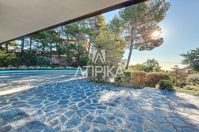 7 sovrum Villa att hyra i Gavà med pool - 6 000 € (Ref: 8721691)