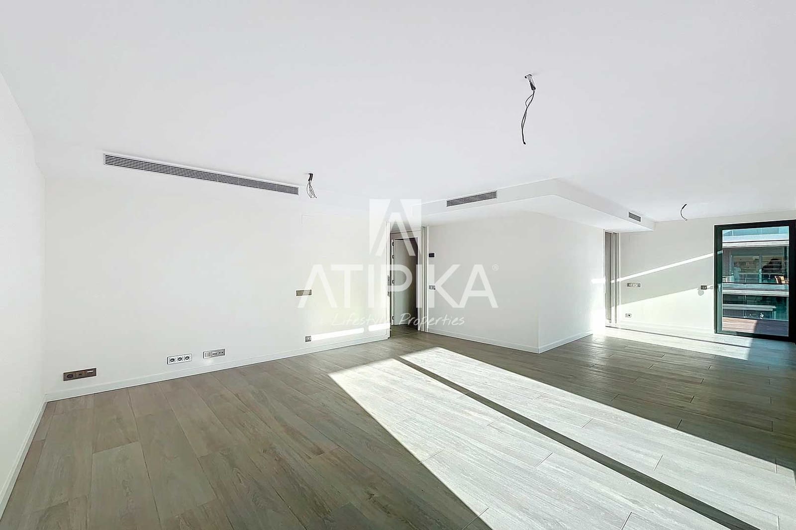 4 soverom Penthouse til salgs i Esplugues de Llobregat med svømmebasseng - € 2 211 000 (Ref: 8755116)