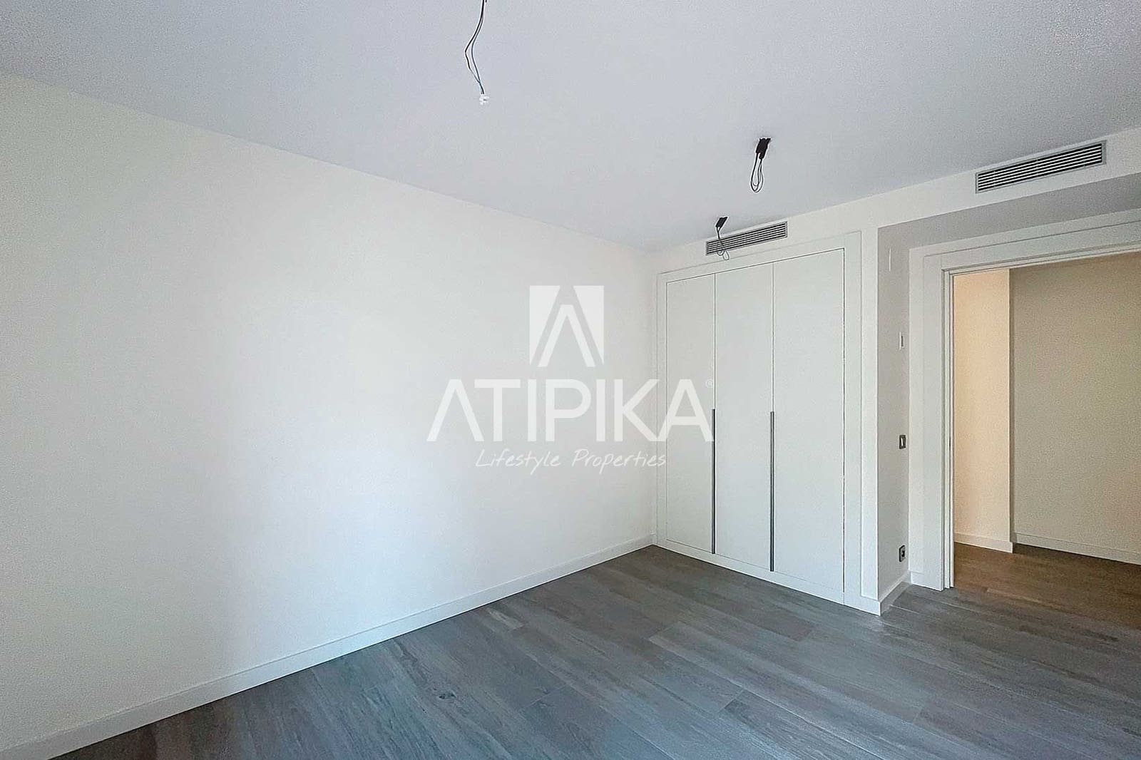 4 soverom Penthouse til salgs i Esplugues de Llobregat med svømmebasseng - € 2 211 000 (Ref: 8755116)