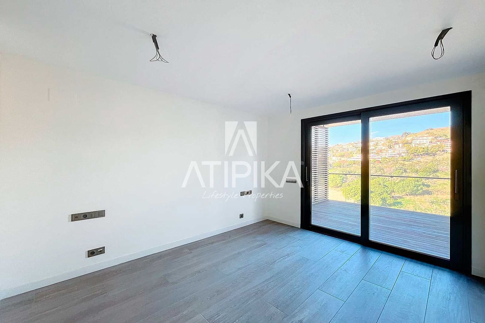 4 soverom Penthouse til salgs i Esplugues de Llobregat med svømmebasseng - € 2 211 000 (Ref: 8755116)