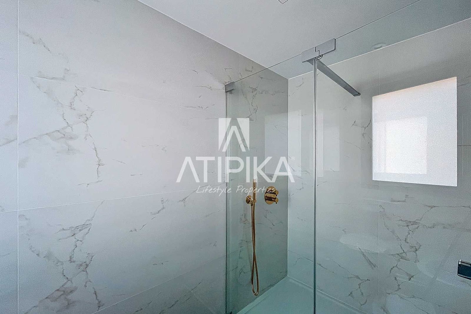 4 soverom Penthouse til salgs i Esplugues de Llobregat med svømmebasseng - € 2 211 000 (Ref: 8755116)