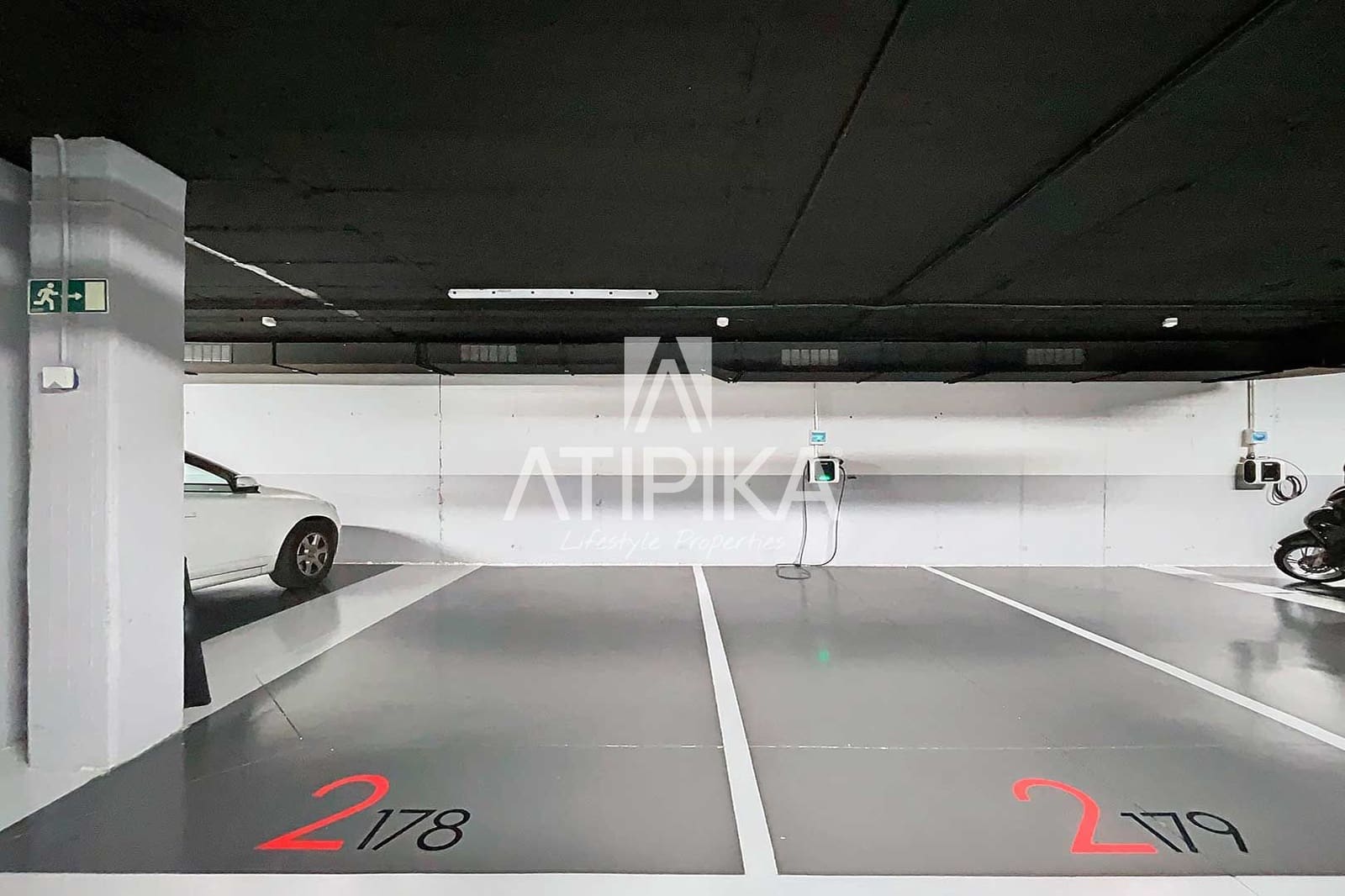 4 soverom Penthouse til salgs i Esplugues de Llobregat med svømmebasseng - € 2 211 000 (Ref: 8755116)