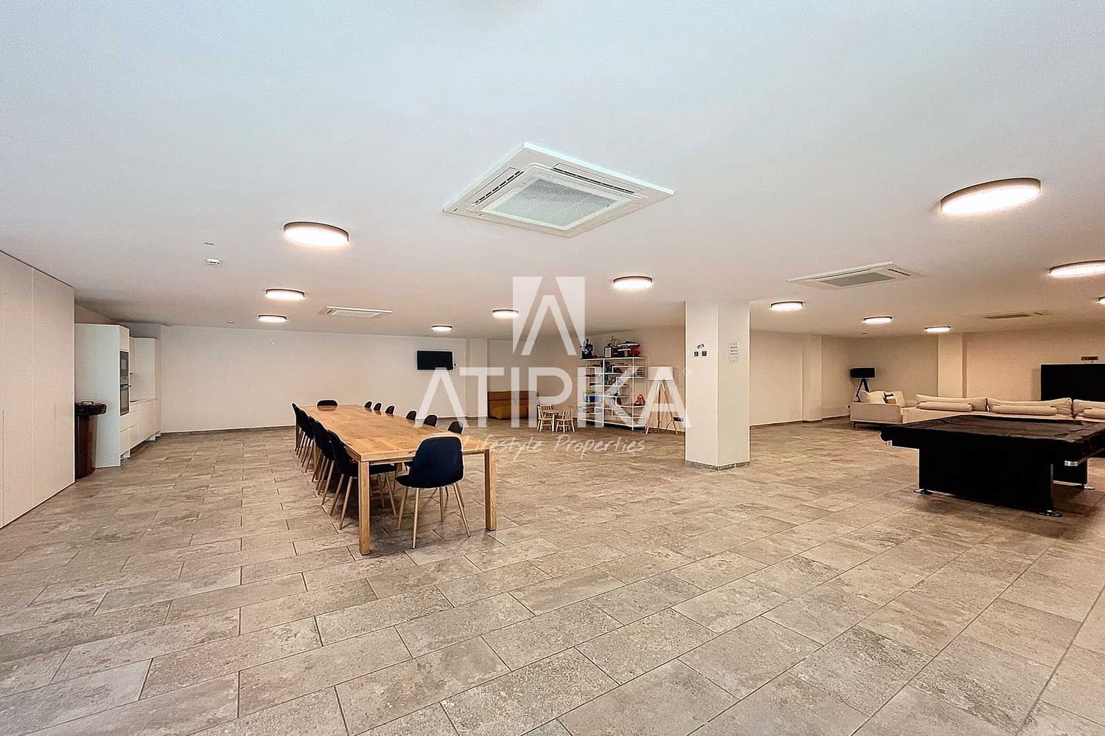 4 soverom Penthouse til salgs i Esplugues de Llobregat med svømmebasseng - € 2 211 000 (Ref: 8755116)