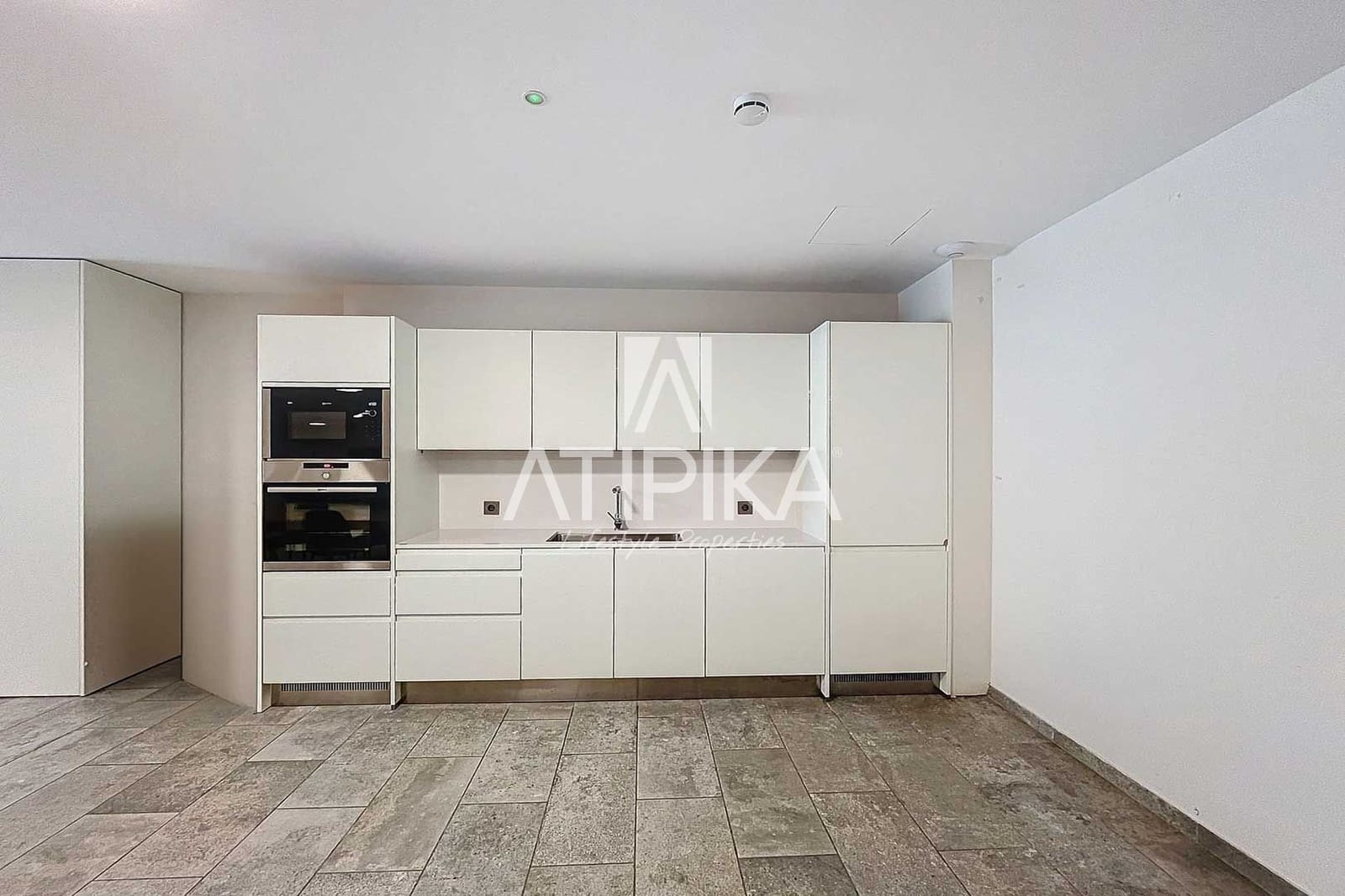 4 soverom Penthouse til salgs i Esplugues de Llobregat med svømmebasseng - € 2 211 000 (Ref: 8755116)