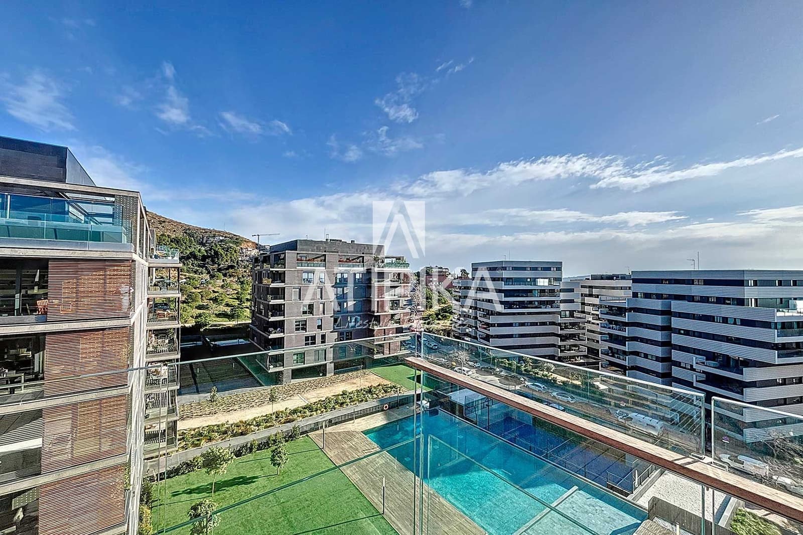 4 soverom Penthouse til salgs i Esplugues de Llobregat med svømmebasseng - € 2 211 000 (Ref: 8755116)