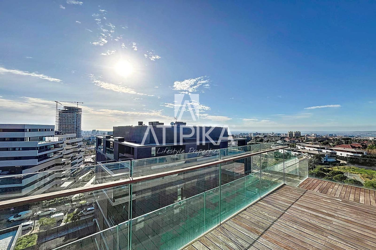 4 soverom Penthouse til salgs i Esplugues de Llobregat med svømmebasseng - € 2 211 000 (Ref: 8755116)