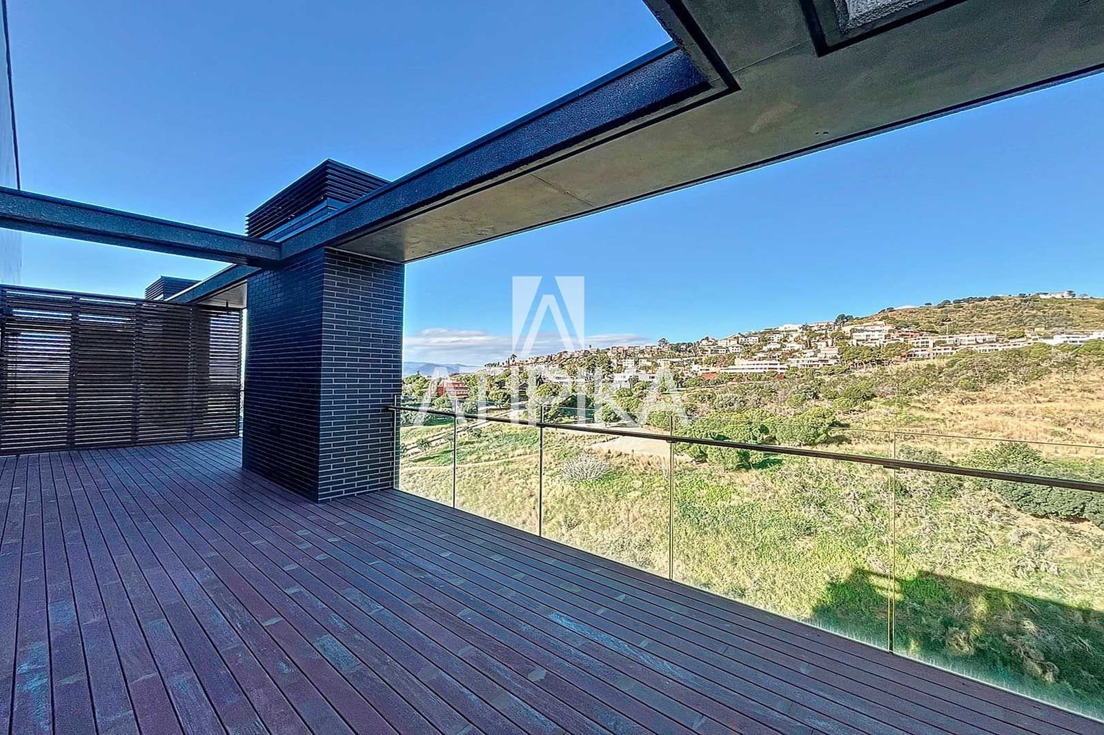 4 soverom Penthouse til salgs i Esplugues de Llobregat med svømmebasseng - € 2 211 000 (Ref: 8755116)