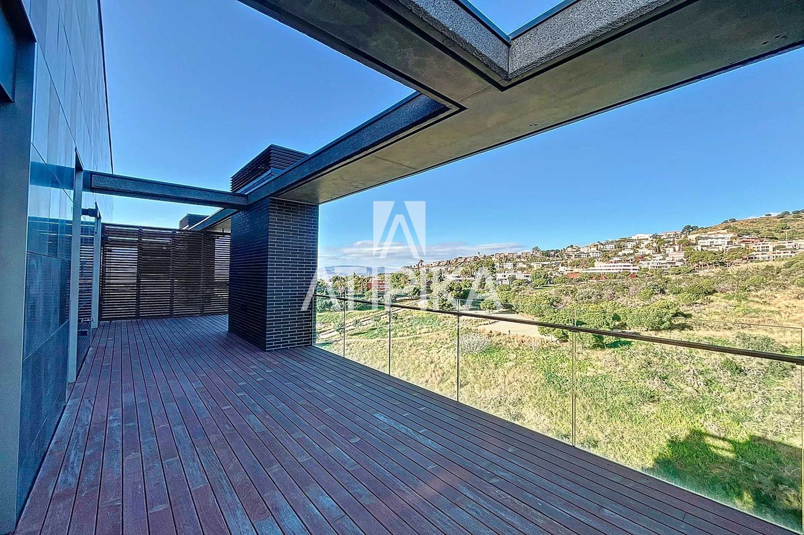 4 soverom Penthouse til salgs i Esplugues de Llobregat med svømmebasseng - € 2 211 000 (Ref: 8755116)