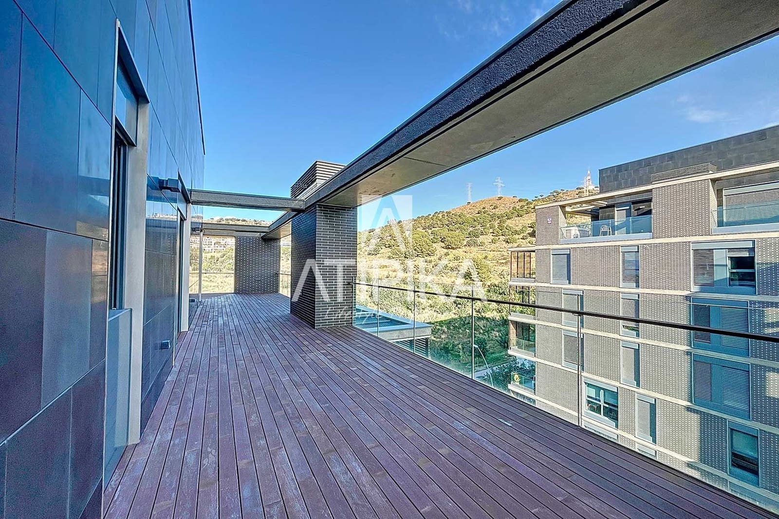 4 soverom Penthouse til salgs i Esplugues de Llobregat med svømmebasseng - € 2 211 000 (Ref: 8755116)