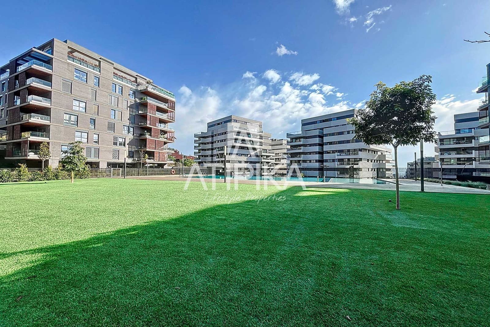 4 soverom Penthouse til salgs i Esplugues de Llobregat med svømmebasseng - € 2 211 000 (Ref: 8755116)