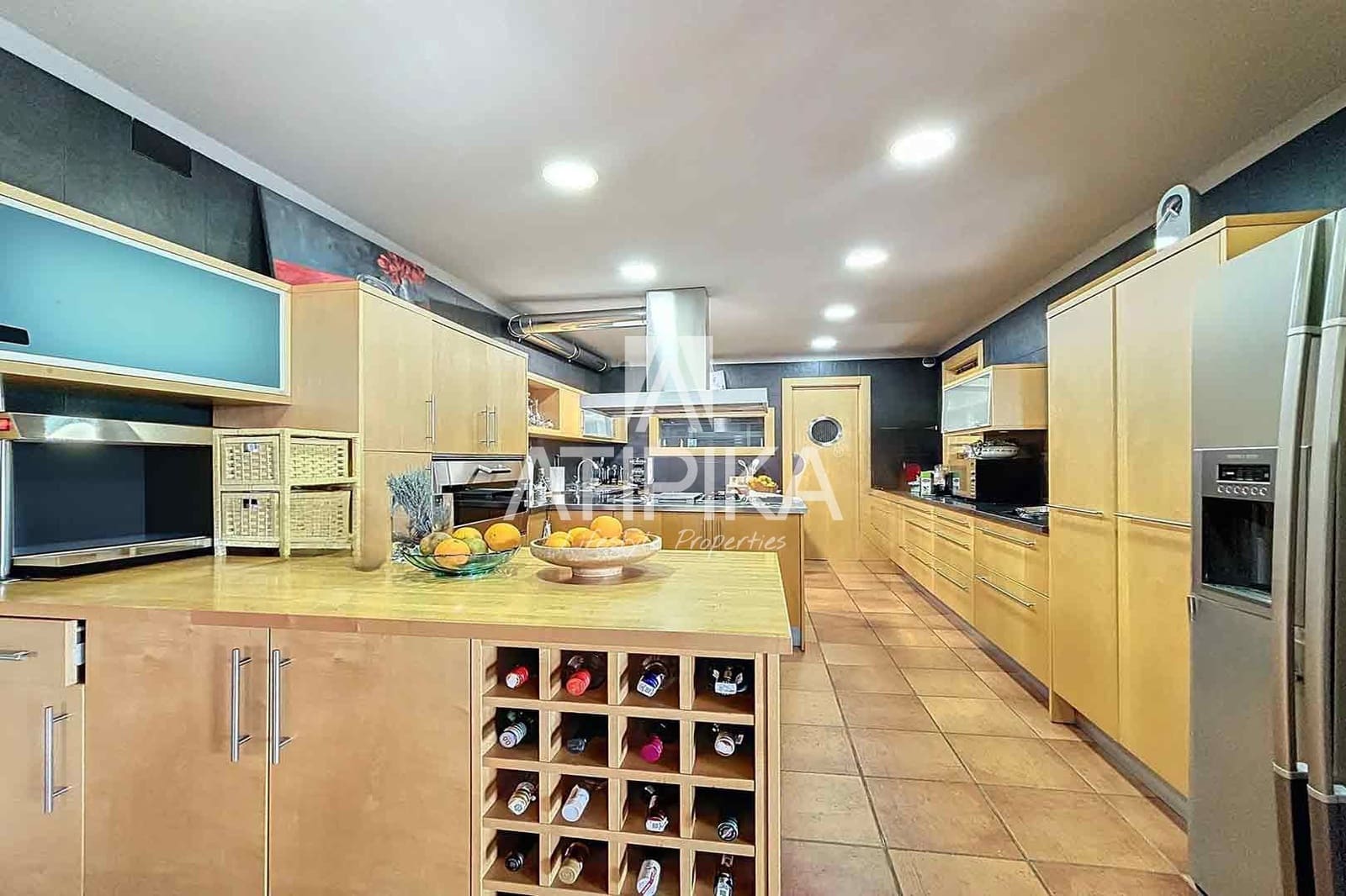 7 soveværelse Finca/Landehus til salg i Gelida med swimmingpool - € 1.700.000 (Ref: 8766405)