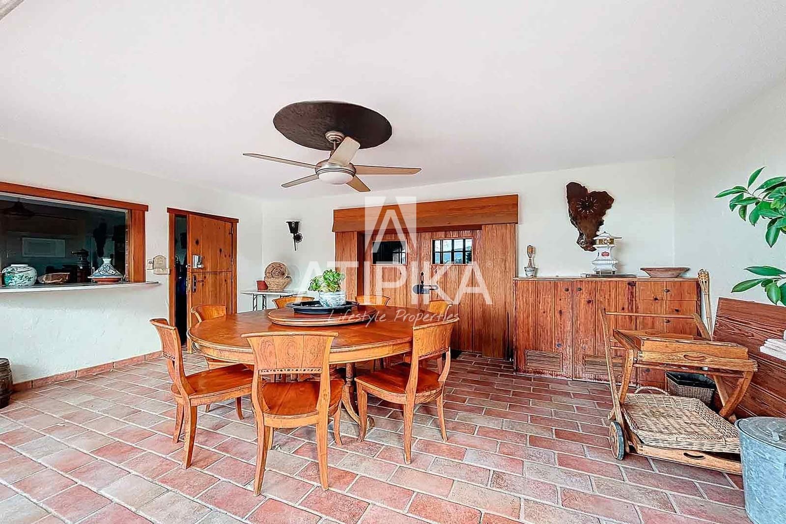 7 soveværelse Finca/Landehus til salg i Gelida med swimmingpool - € 1.700.000 (Ref: 8766405)