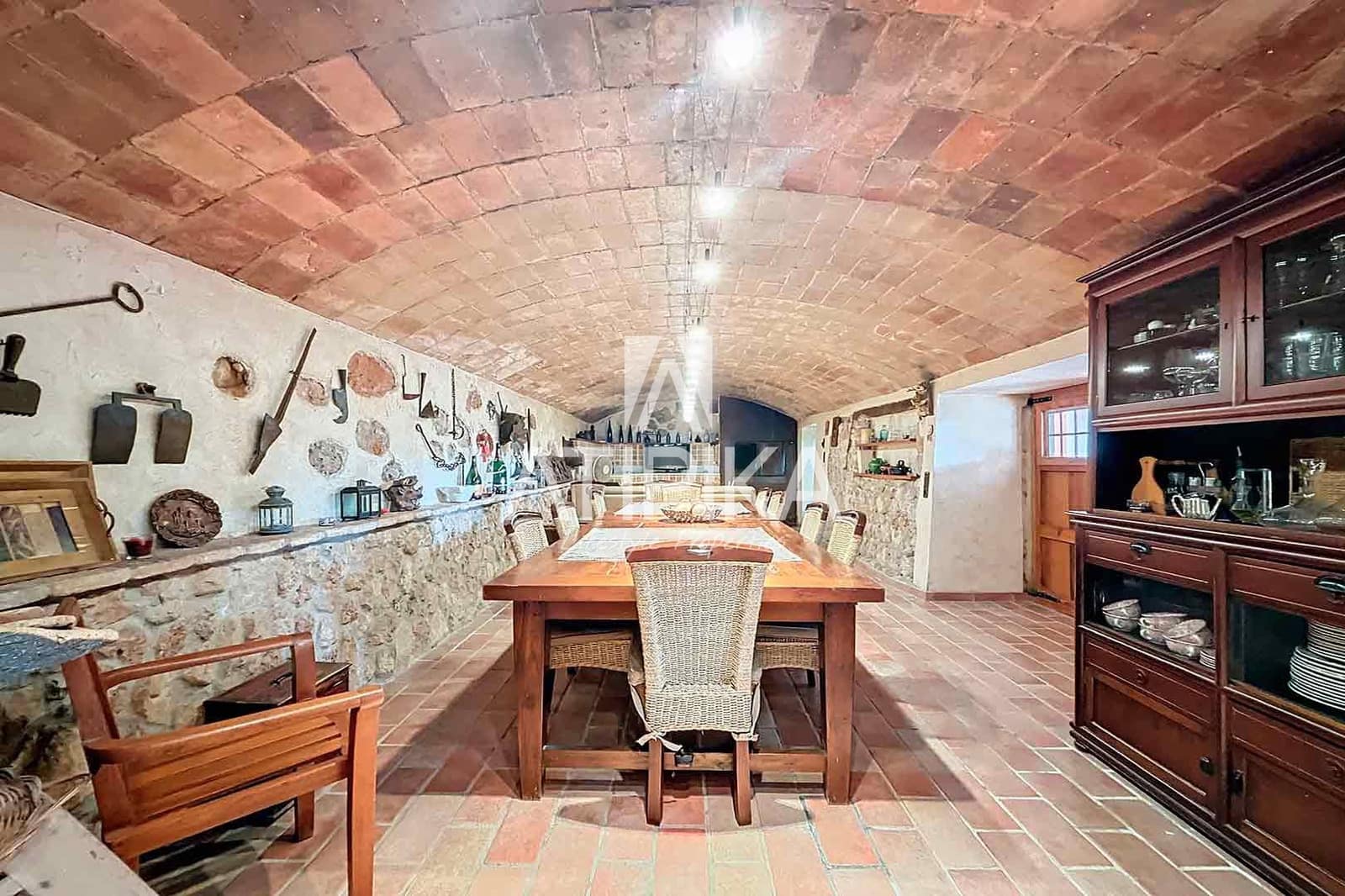 7 soveværelse Finca/Landehus til salg i Gelida med swimmingpool - € 1.700.000 (Ref: 8766405)