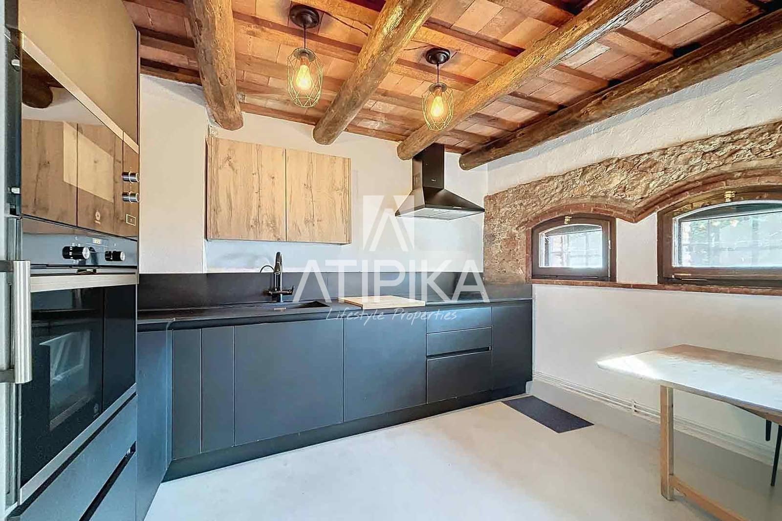 7 soveværelse Finca/Landehus til salg i Gelida med swimmingpool - € 1.700.000 (Ref: 8766405)