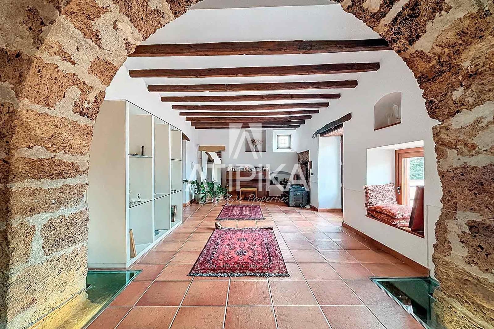 7 soveværelse Finca/Landehus til salg i Gelida med swimmingpool - € 1.700.000 (Ref: 8766405)