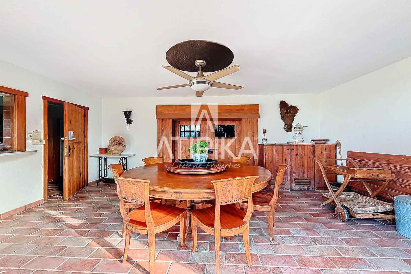 7 soveværelse Finca/Landehus til salg i Gelida med swimmingpool - € 1.700.000 (Ref: 8766405)