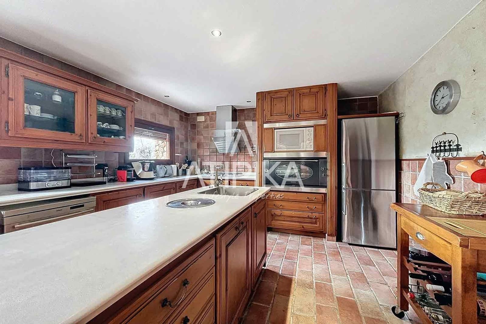 7 soveværelse Finca/Landehus til salg i Gelida med swimmingpool - € 1.700.000 (Ref: 8766405)