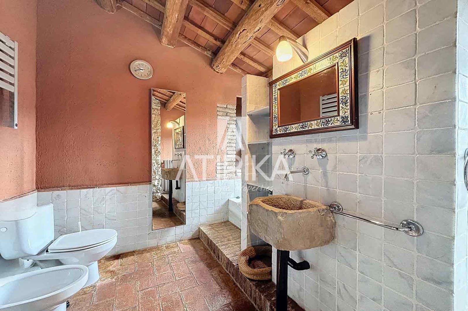 7 soveværelse Finca/Landehus til salg i Gelida med swimmingpool - € 1.700.000 (Ref: 8766405)