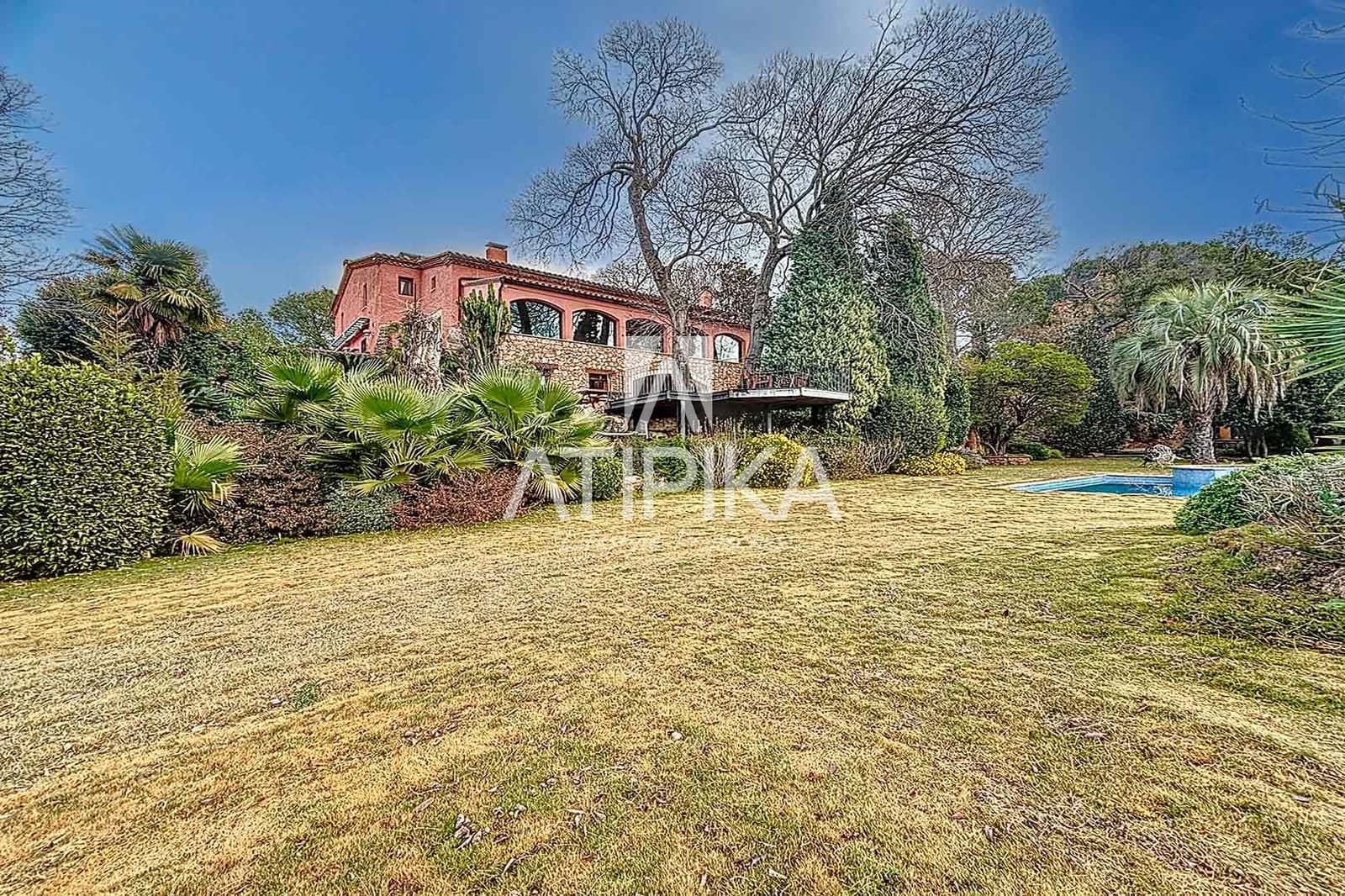 7 soveværelse Finca/Landehus til salg i Gelida med swimmingpool - € 1.700.000 (Ref: 8766405)