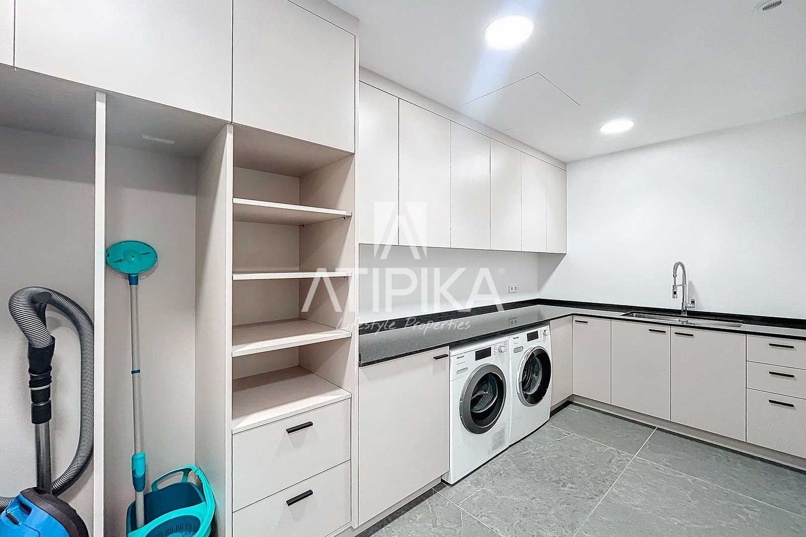 6 sypialnia Willa na sprzedaż w Miasto Barcelona z basenem - 5 900 000 € (Ref: 8815348)