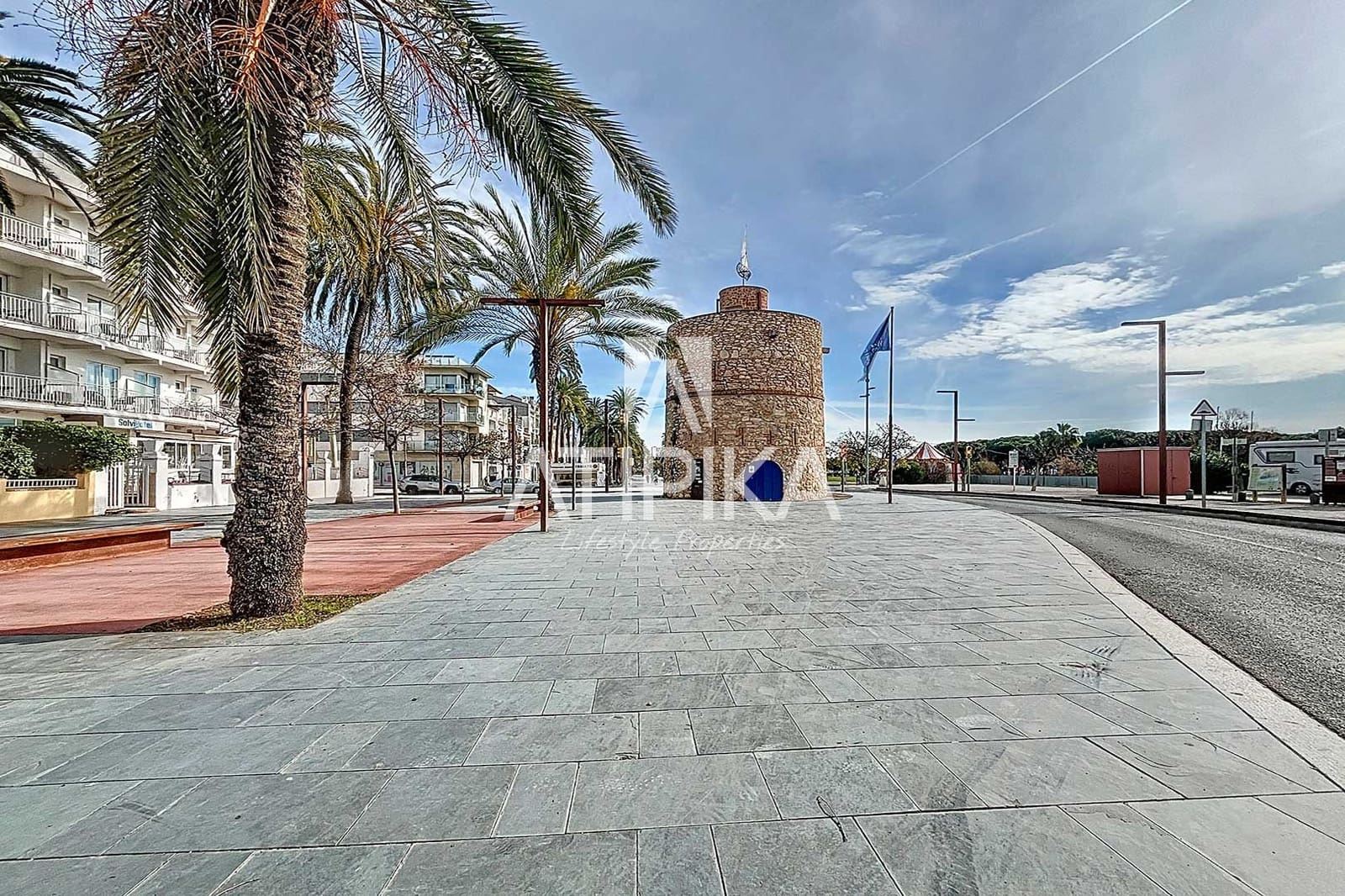 Undeveloped Land for sale in Vilanova i la Geltru - € 2,150,000 (Ref: 8840492)