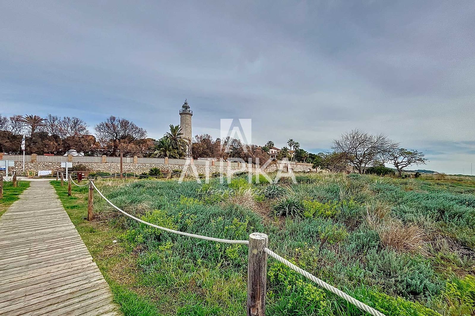Undeveloped Land for sale in Vilanova i la Geltru - € 2,150,000 (Ref: 8840492)