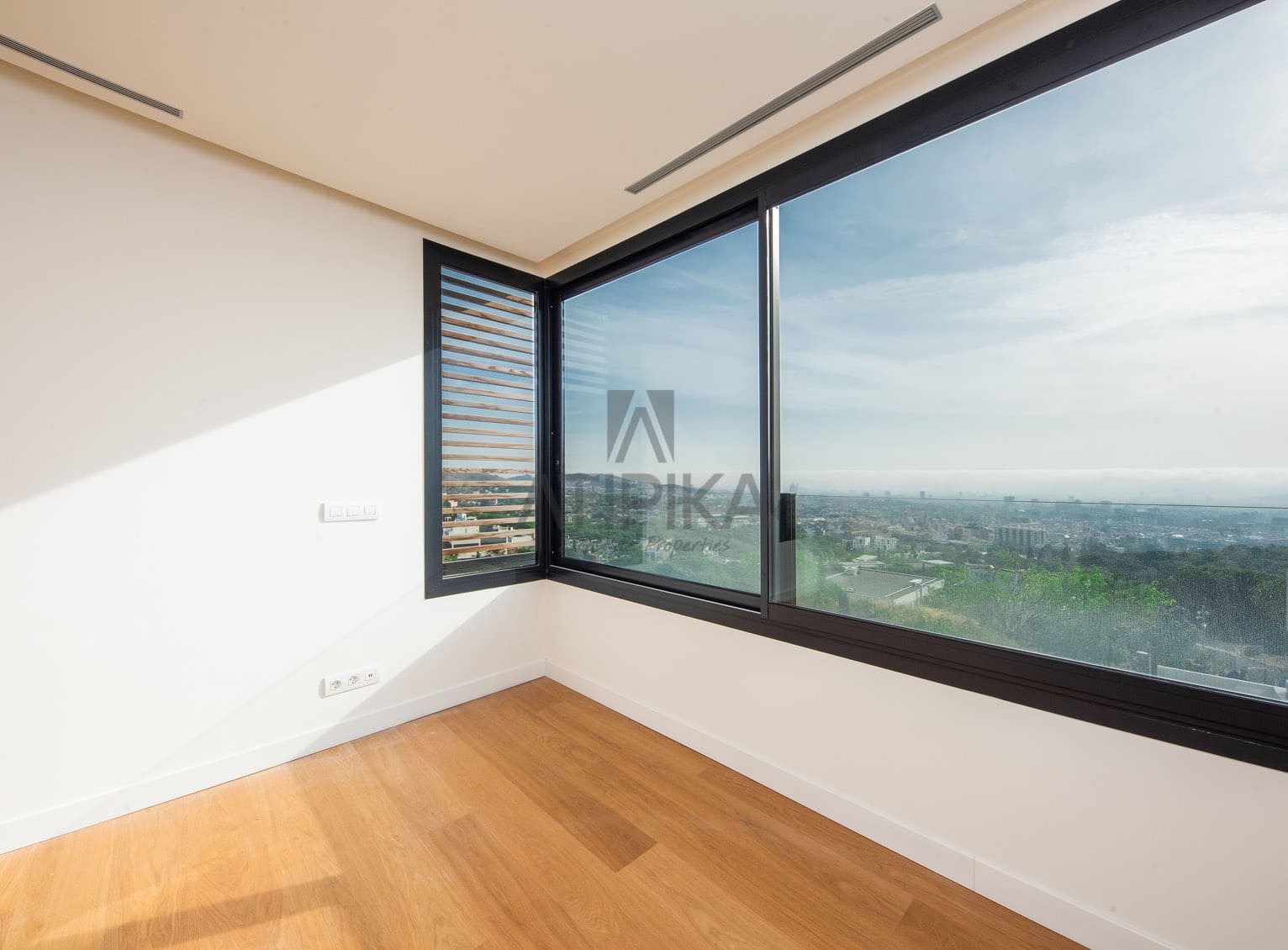 6 soveværelse Villa til leje i Barcelona by med swimmingpool - € 15.000 (Ref: 8847079)